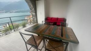 Cozy Studio with Lake View in Lezzeno