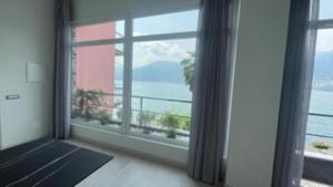 Cozy Studio with Lake View in Lezzeno