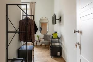 Colosseo Road by Hili