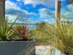 Bungalow, mountain and sea views parking