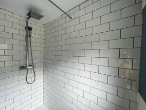 Bungalow, mountain and sea views parking