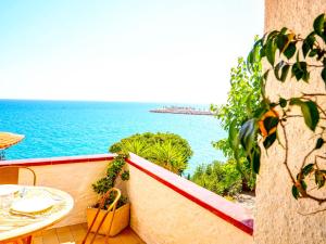 Sea Balcony Apartment by Hello Homes Sitges