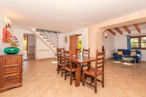 Villa Els Baladres by Sealand Villas