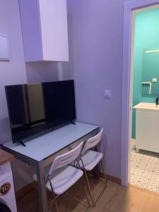 At 20 by Metro from the city centre (B)