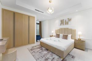Experience Opulent Living at Paramount Midtown