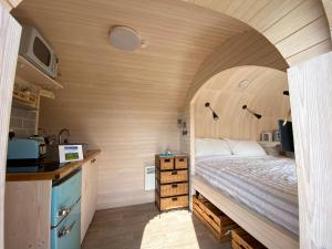 Prosecco - Lydcott Glamping Cornwall, sea views