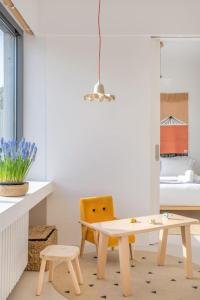 The HostMaster Lighthouse Aura