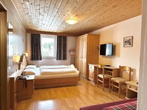 Triple Room room in Apparthotel Germania