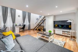 Sweet Dreams at Oktogon Downtown