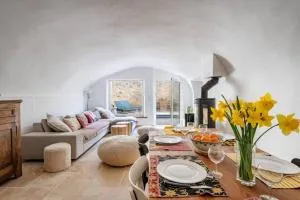 Maison en pierres 6/8pers, piscine & sublime vue - La Bâtie-Rolland