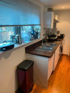 2 Bed duplex, close to Millennium Square