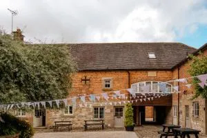 Knockerdown Cottages - Atlow