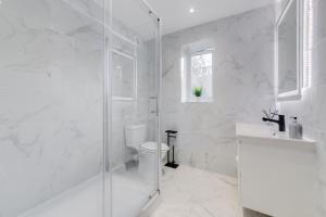 Modern 1 Bed Apartment - Nine Elms, Battersea