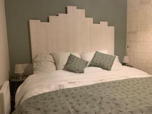 La Tour - Hyper Centre - Place du Palet - 3hvězdičkové hotely ve městě Angoulême