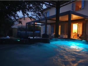 Villas Maison en Provence avec jacuzzi : photos des chambres