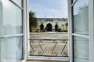 Luminous cocoon in La Rochelle - 皮勒博罗