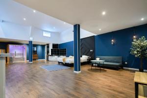 Appartements NG SuiteHome - Lille l Roubaix l Mairie - Gare l Nain - Grand Studio - Balneo - Sauna - Netflix - Wifi : photos des chambres