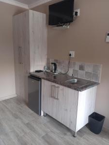 AMANI PALMS GUEST HOUSE