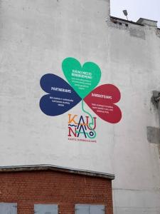 Tiny center G studio