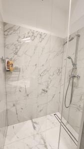 City Apartment (1km to the 1st District)