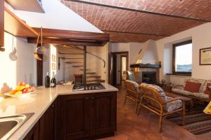 Private Estate Among the Vineyards of Alba - Italy