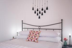 Yenne Apartment img40