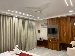 HOTEL MAA LAXMI PALACE