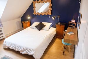 Maison de campagne avec piscine, jardin