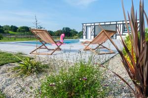 Maisons de vacances Maison de campagne avec piscine, jardin : photos des chambres