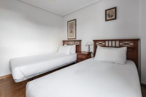 One-Bedroom Apartment room in Apartamentos El Cid