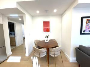 Modern Apartment Close To The Beach with Parking
