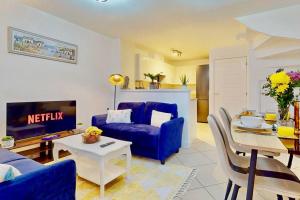 Dale House, Spacious Home in Central Dartford with Parking