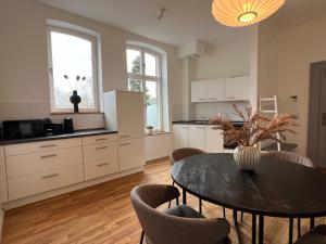 AMAYA LIVING 80qm Japandi Krefeld Zentrum