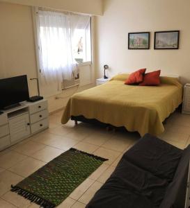 Studio para 2 personas super acogedor AC y WIFI - 3hvězdičkové hotely ve městě Buenos Aires