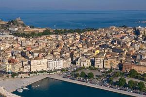 Capricorn Studio Home