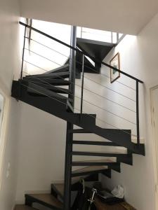 Appartements Superbe loft climatise a Suresnes avec terrasse : photos des chambres