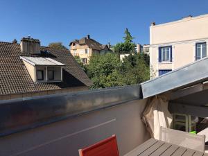 Appartements Superbe loft climatise a Suresnes avec terrasse : photos des chambres