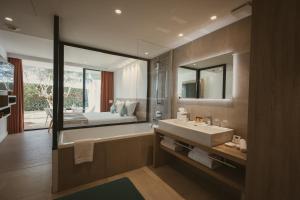Hotels Hotel La Plage 5 etoiles La Grande Motte : photos des chambres
