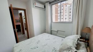 Apto 400m UEL, 2 quartos, ar condicionado egaragem