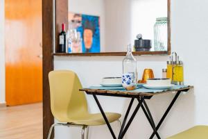 NEW Exciting Roma Condo Parque Mexico 550m Walk