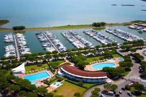 37 on Aprilia Marittima, Elegance at its best!