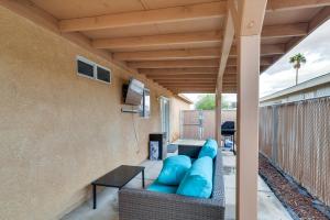 Fire Pit + Covered Patio: Bullhead City Escape!