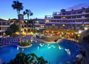Nice apartment, friendly complex in Tenerife South