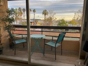 Les balcons de Bandol Centre ville avec vue mer et face à la plage