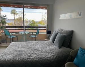 Les balcons de Bandol Centre ville avec vue mer et face à la plage