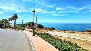 Nerja Villas Tamango Hill Silhouse