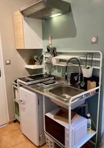 AUX 4 LOGIS - Studio Le Terra - Petit déjeuner offert 1ère nuit