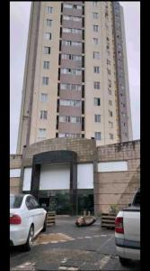 Apartamento compartilhado comigo mais 2 felinos