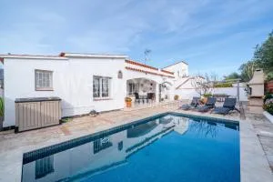 WeHostYou - Belle Maison Roses, Mas Boscà 12 - Palau-Saverdera