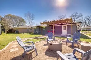 Pet-Friendly Tomball Cottage Steps to Downtown! - Tomball